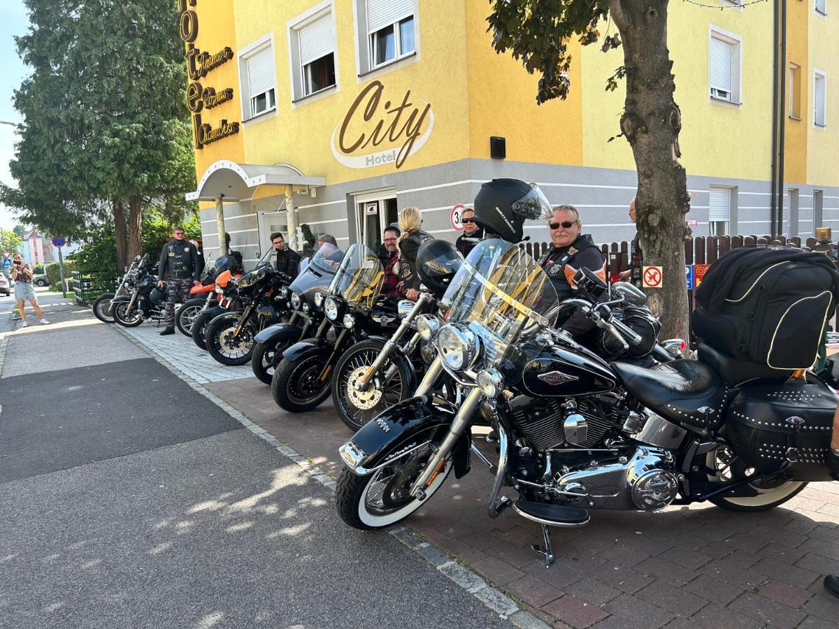 City Hotel Neunkirchen Exterior photo