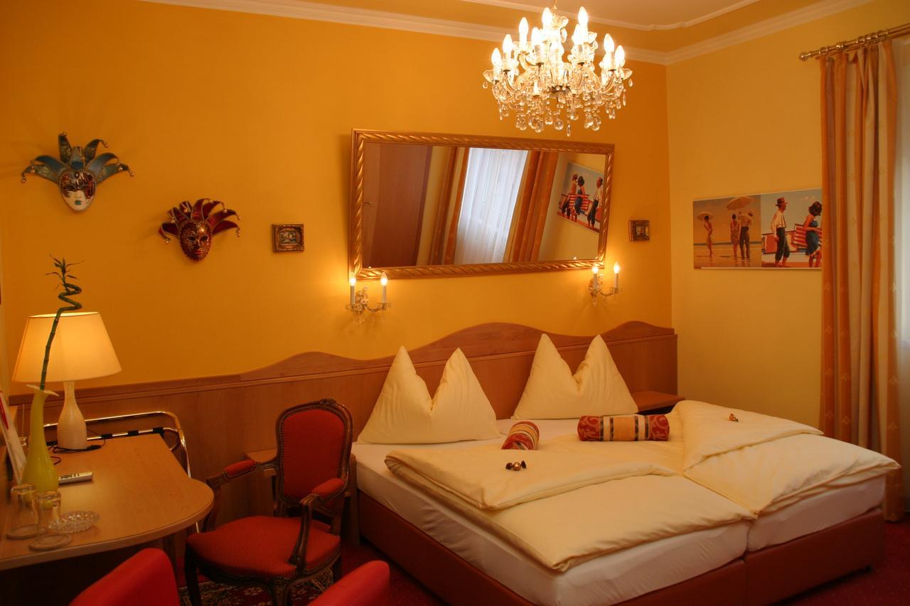 City Hotel Neunkirchen Exterior photo