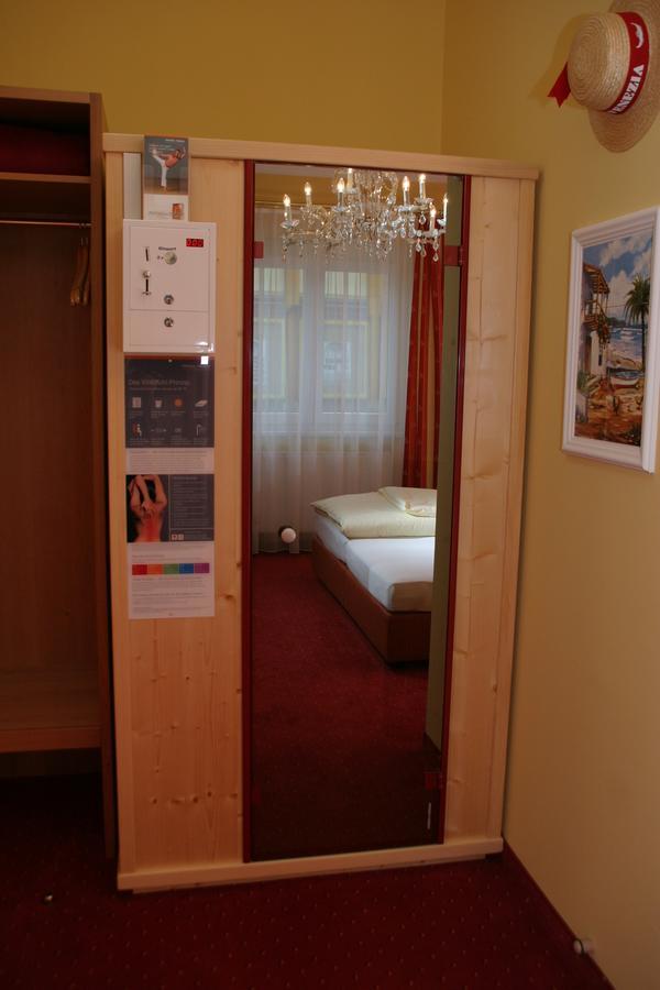 City Hotel Neunkirchen Exterior photo